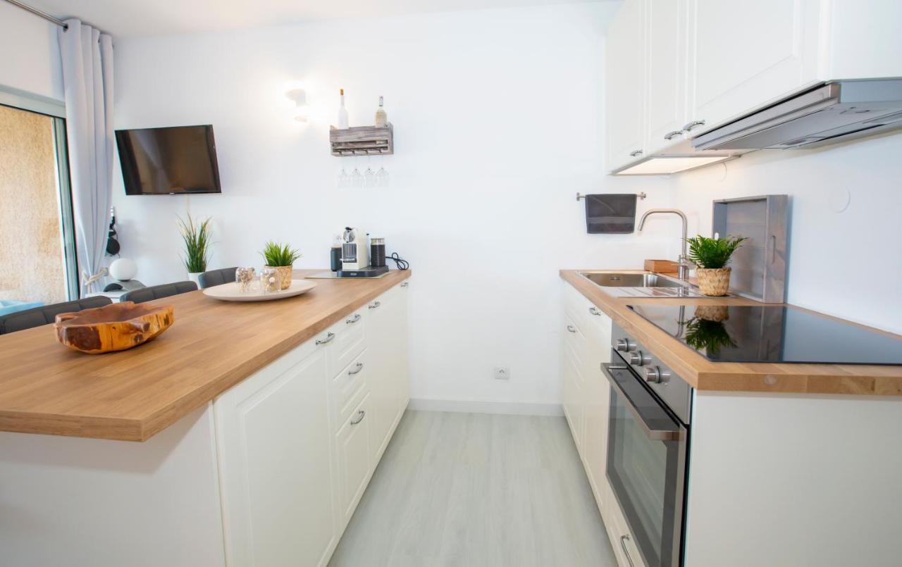La Vie Est Belle Apartment Gassin Exterior photo